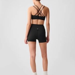 NWT Gap Medium Impact Strappy Sports Bra